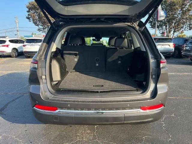 2023 Jeep Grand Cherokee Limited 4x2