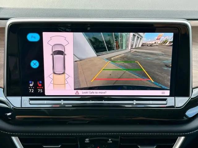 2026 Volkswagen Atlas SE with Technology