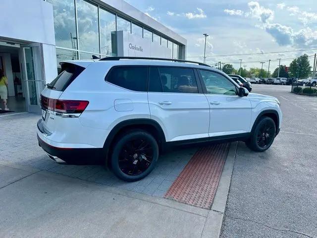 2026 Volkswagen Atlas SE with Technology