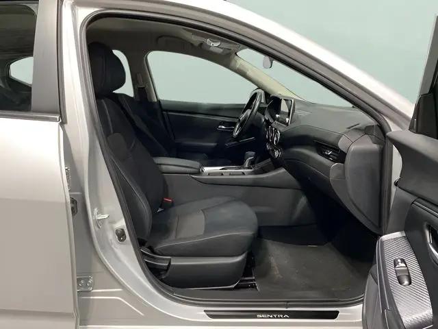 2023 Nissan Sentra SV Xtronic CVT