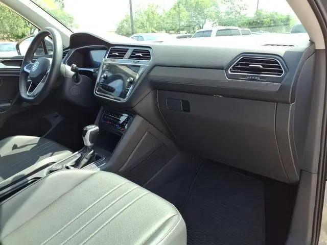 2024 Volkswagen Tiguan 2.0T SE