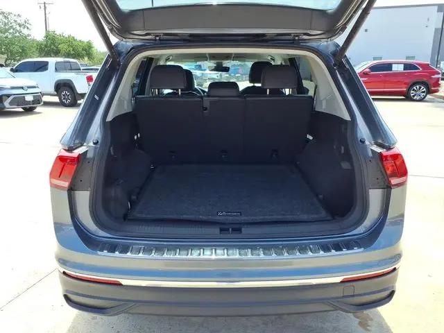 2024 Volkswagen Tiguan 2.0T SE
