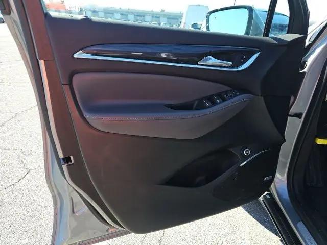 2023 Buick Enclave Essence AWD