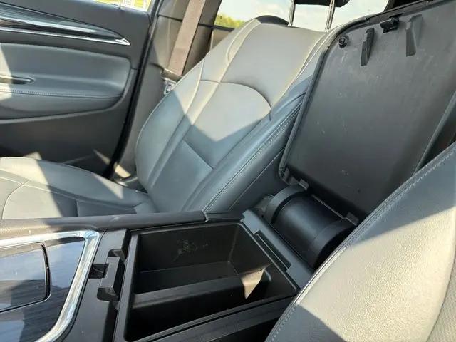 2023 Buick Enclave Essence AWD