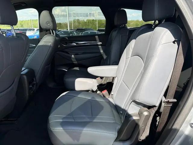 2023 Buick Enclave Essence AWD