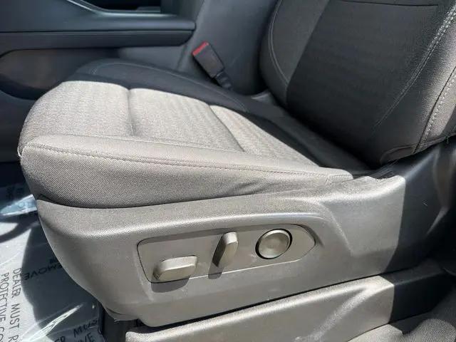 2023 GMC Yukon SLE