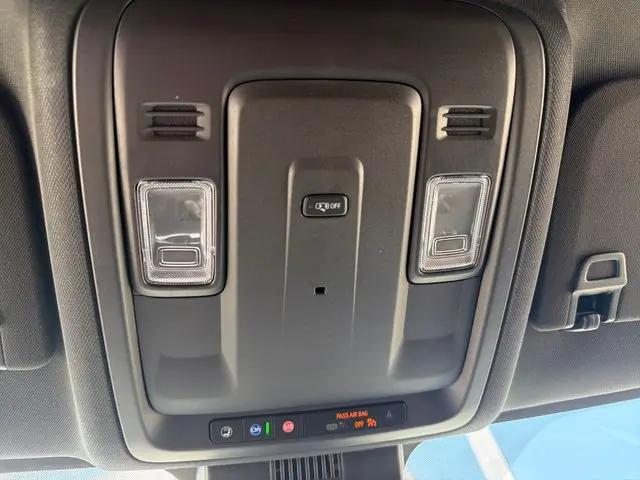 2023 GMC Yukon SLE