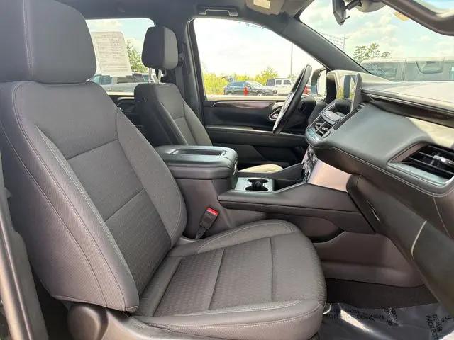 2023 GMC Yukon SLE