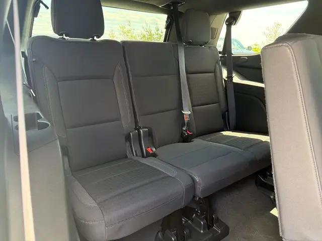 2023 GMC Yukon SLE