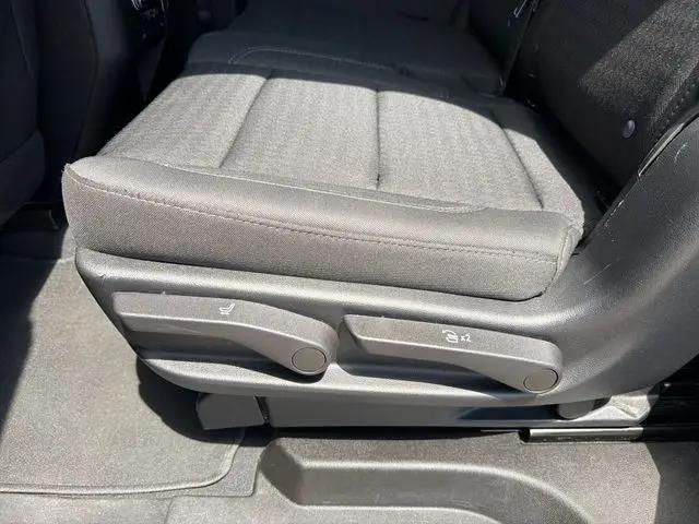 2023 GMC Yukon SLE