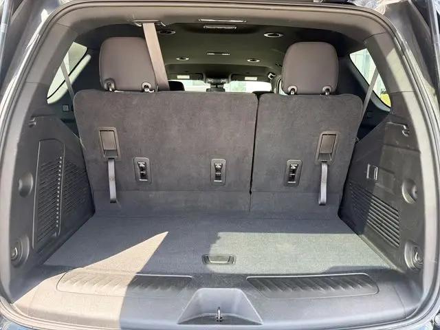 2023 GMC Yukon SLE