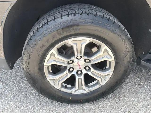 2023 GMC Yukon SLE