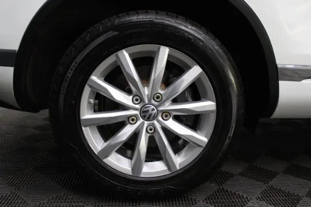 2015 Volkswagen Touareg V6 Sport
