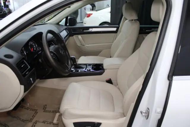 2015 Volkswagen Touareg V6 Sport