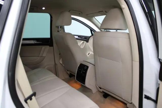 2015 Volkswagen Touareg V6 Sport