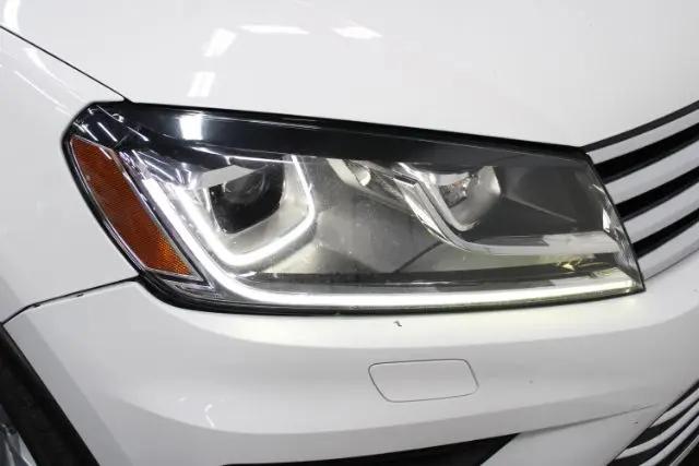 2015 Volkswagen Touareg V6 Sport