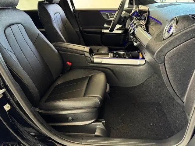 2025 Mercedes-Benz GLB GLB 250
