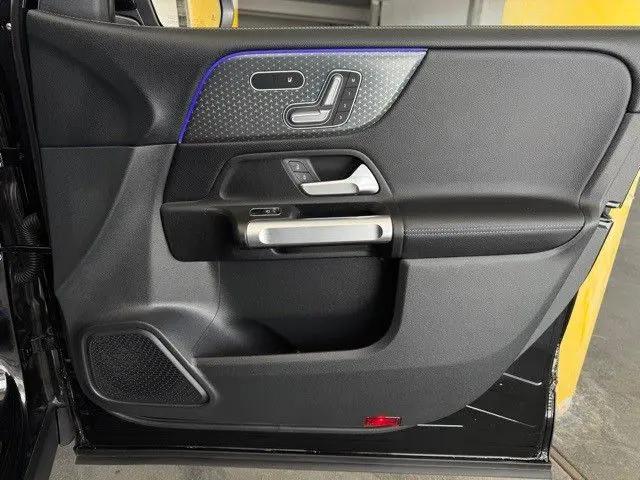 2025 Mercedes-Benz GLB GLB 250
