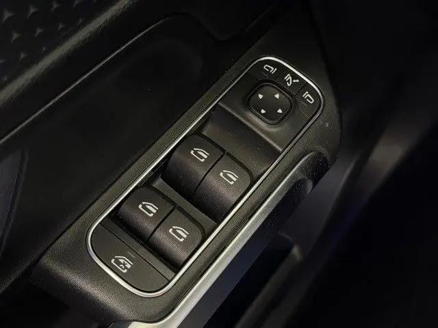 2025 Mercedes-Benz GLB GLB 250
