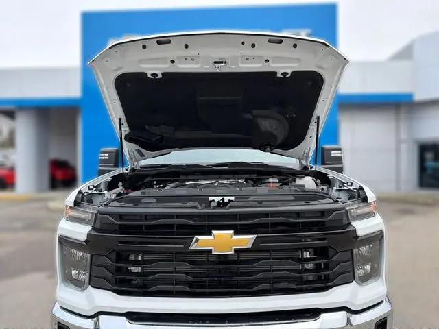 2025 Chevrolet Silverado 2500HD 4WD Double Cab Long Bed Work Truck