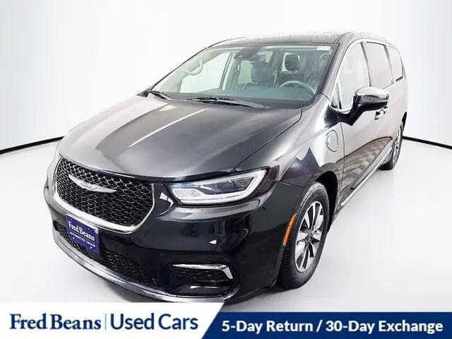 2023 Chrysler Pacifica Hybrid Limited