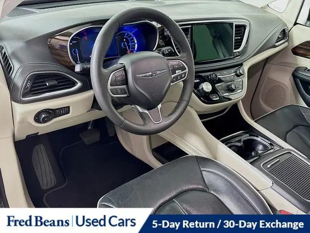 2023 Chrysler Pacifica Hybrid Limited