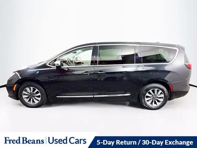 2023 Chrysler Pacifica Hybrid Limited