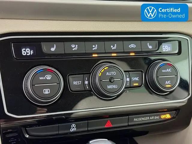 2022 Volkswagen Atlas 3.6L V6 SE w/Technology