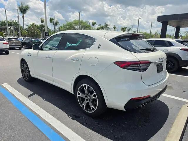 2023 Maserati Levante Modena