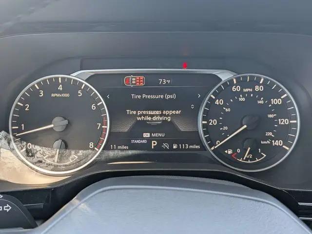2026 Nissan Pathfinder SV