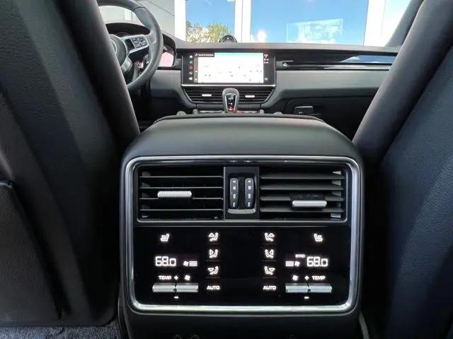 2023 Porsche Cayenne Cayenne