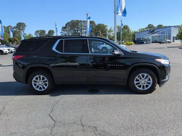 2021 Chevrolet Traverse FWD LT Leather