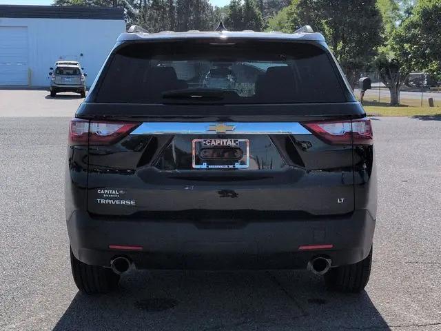 2021 Chevrolet Traverse FWD LT Leather
