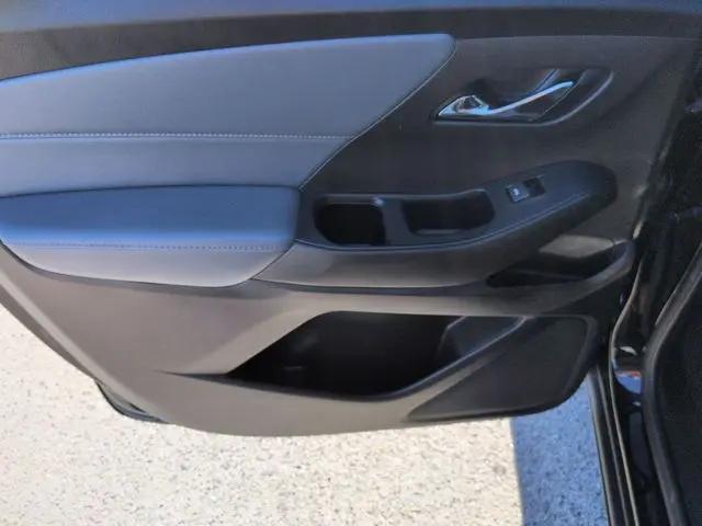 2021 Chevrolet Traverse FWD LT Leather