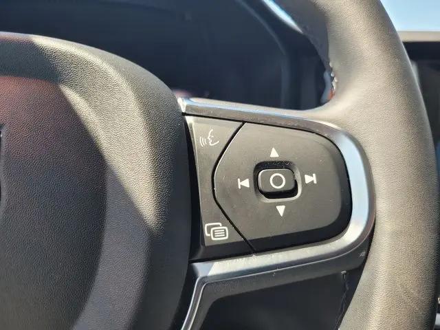 2024 Volvo S60 B5 Core Dark Theme