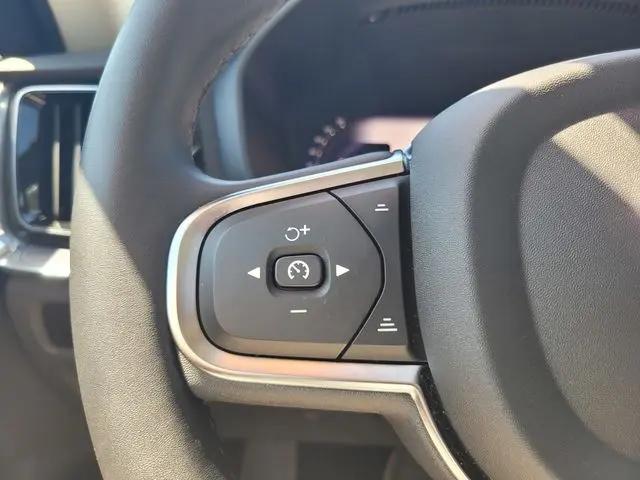 2024 Volvo S60 B5 Core Dark Theme