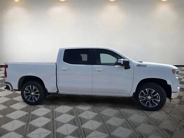 2026 Chevrolet Silverado 1500 4WD Crew Cab Standard Bed LT