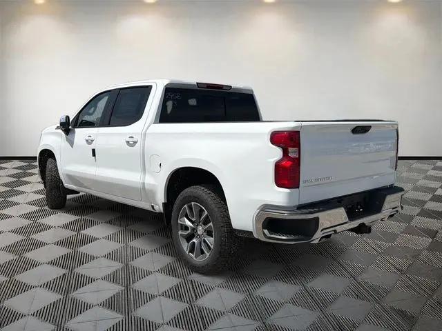2026 Chevrolet Silverado 1500 4WD Crew Cab Standard Bed LT