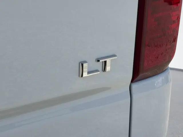 2026 Chevrolet Silverado 1500 4WD Crew Cab Standard Bed LT