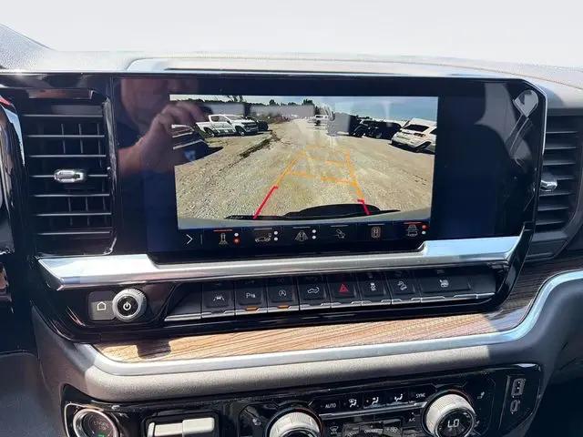 2026 Chevrolet Silverado 1500 4WD Crew Cab Standard Bed LT