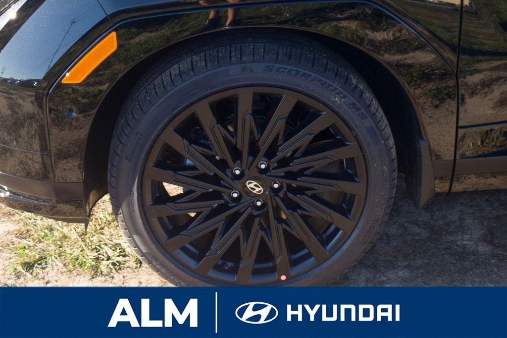 New 2026 Phantom Black HYUNDAI Calligraphy FWD image 11