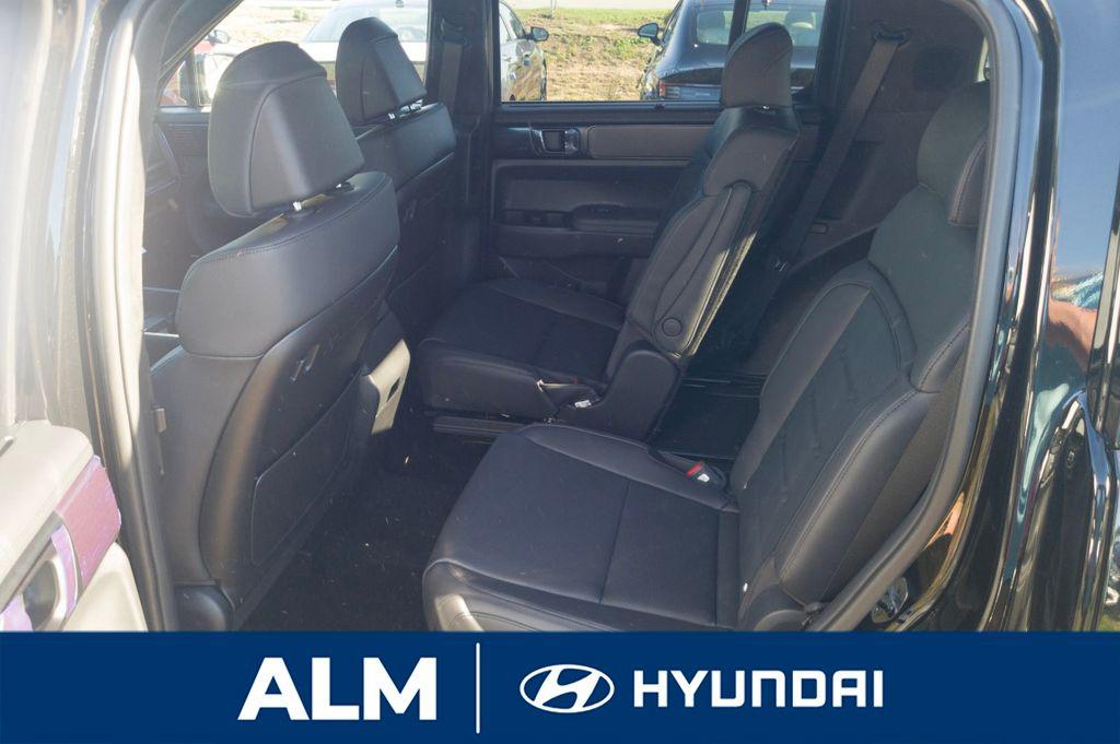 New 2026 Phantom Black HYUNDAI Calligraphy FWD image 16