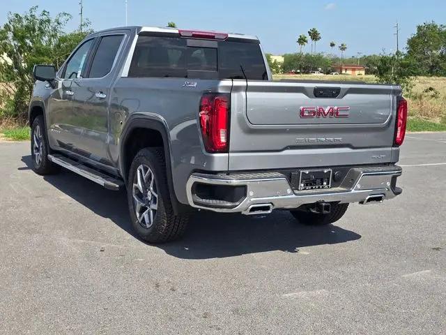 2026 GMC Sierra 1500 Crew Cab, Short Bed, SLT, 4WD