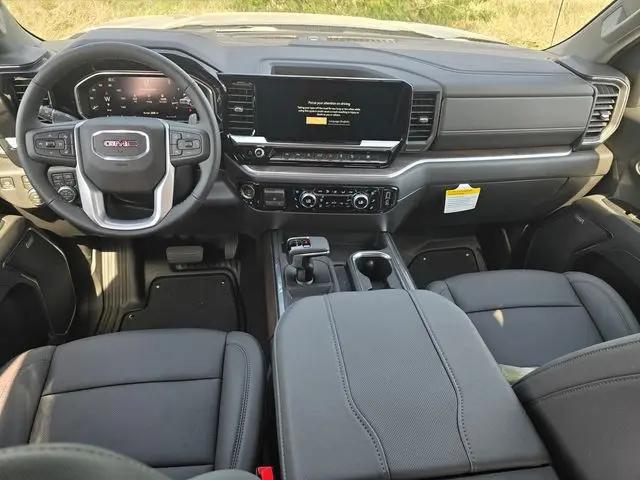 2026 GMC Sierra 1500 Crew Cab, Short Bed, SLT, 4WD