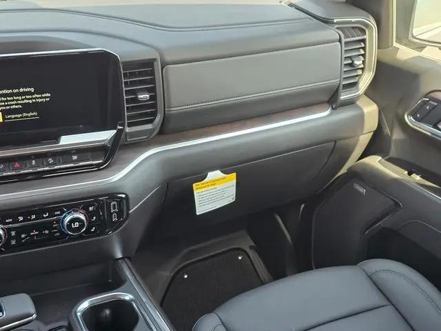 2026 GMC Sierra 1500 Crew Cab, Short Bed, SLT, 4WD