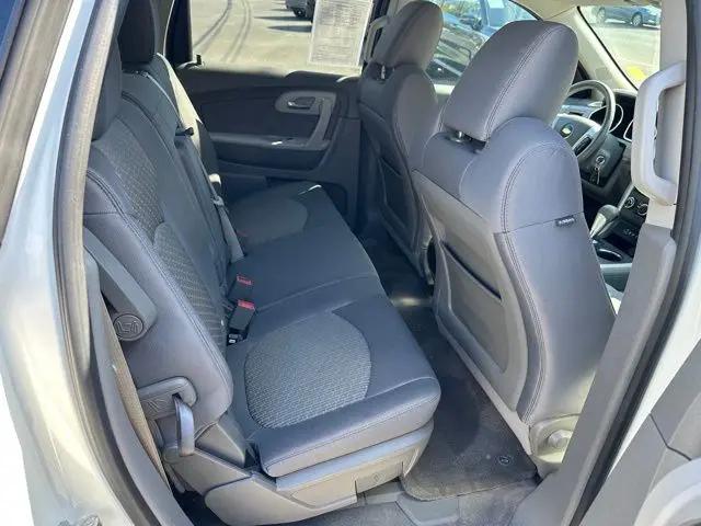 2011 Chevrolet Traverse LS