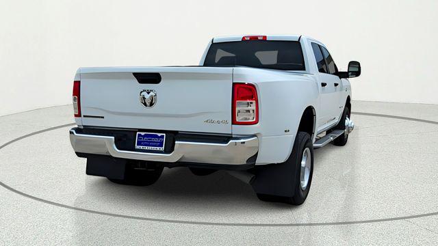 2024 Ram 3500 Big Horn Crew Cab 4x4 8' Box