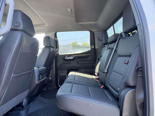 2026 Chevrolet Silverado 1500 4WD Crew Cab Standard Bed LT
