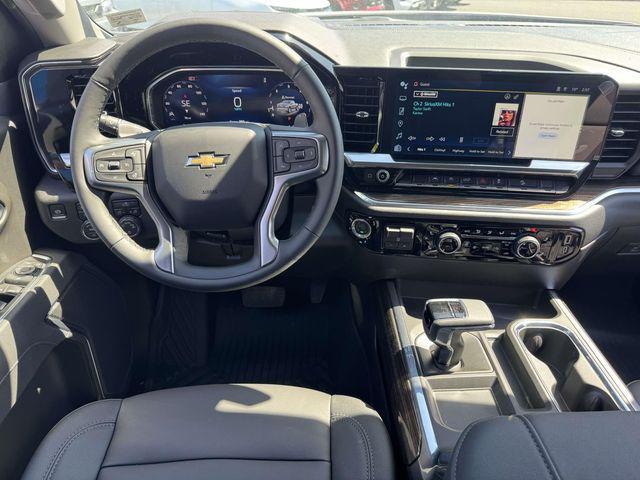 2026 Chevrolet Silverado 1500 4WD Crew Cab Standard Bed LT