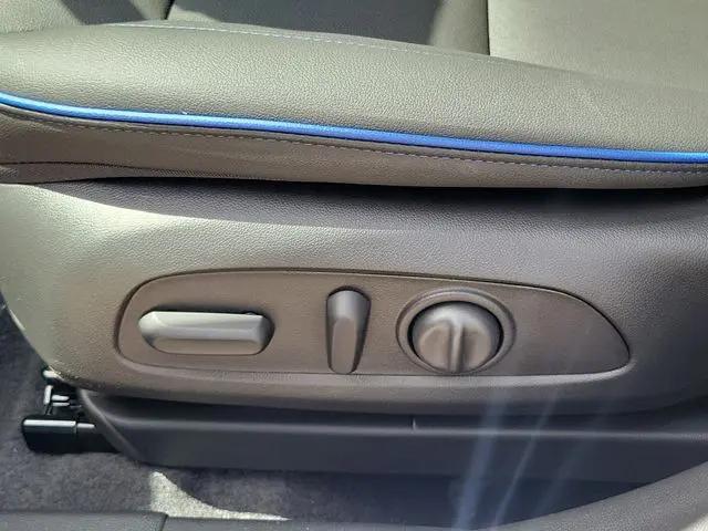 2026 Buick NV Sport Touring FWD